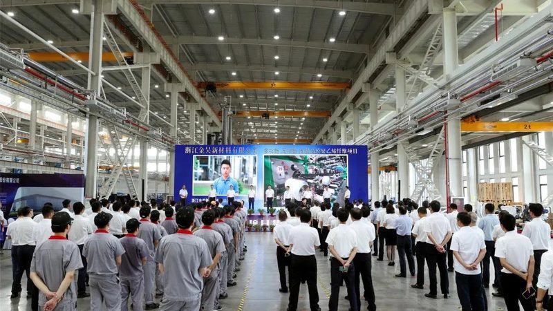 油漆固化剂配比计算：精准掌控，提升涂装品质